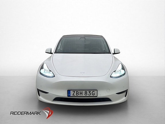Tesla Model Y 3 of 30