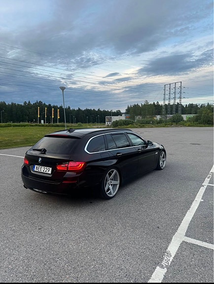 BMW 520d 4 of 8
