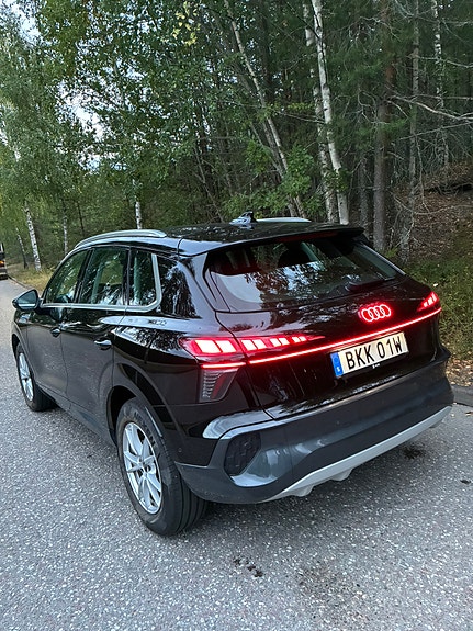Audi Q3 4 of 11