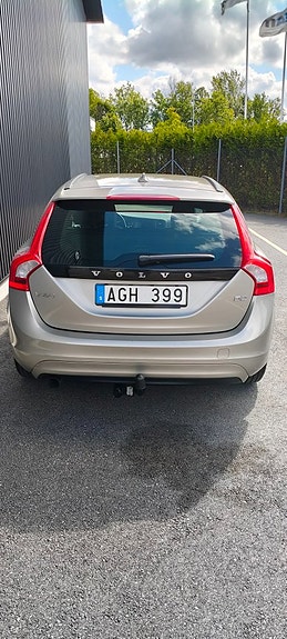 Volvo V60 15 of 18