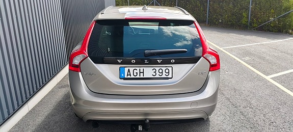 Volvo V60 16 of 18