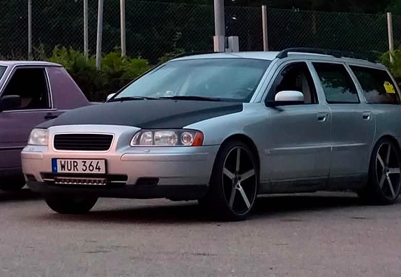 Volvo V70 8 of 8
