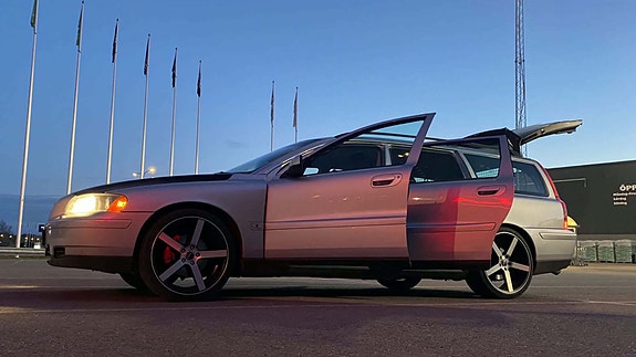 Volvo V70 5 of 8