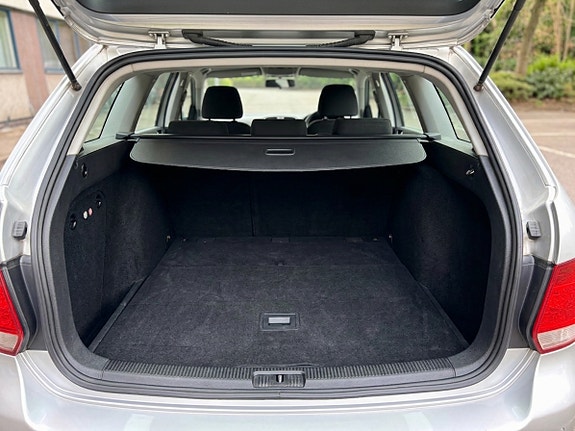 Volkswagen Golf VI 17 of 22