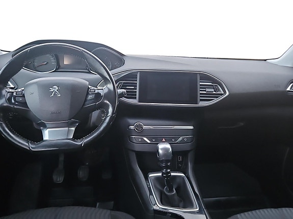 Peugeot 308 SW 5 of 8