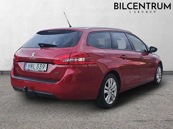 Peugeot 308 SW 3 of 8