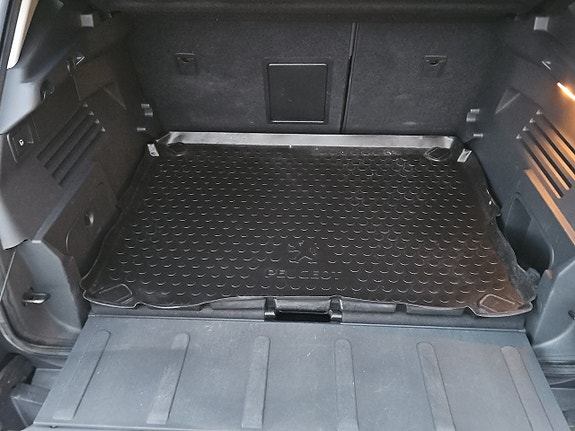 Peugeot 3008 8 of 8