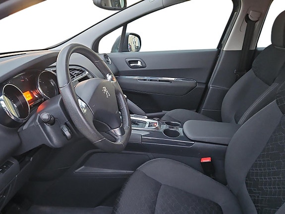 Peugeot 3008 6 of 8
