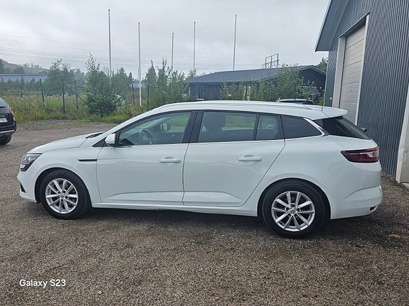Renault Megane 3 of 8