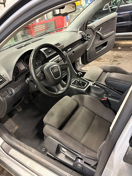 Audi A4 6 of 10