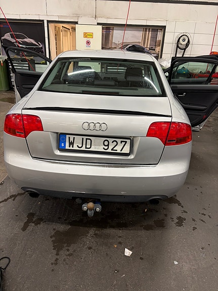 Audi A4 4 of 10
