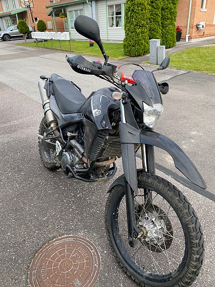 Yamaha XT660R 4 of 5