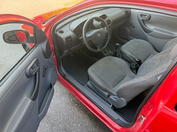 Opel Corsa 2 of 8