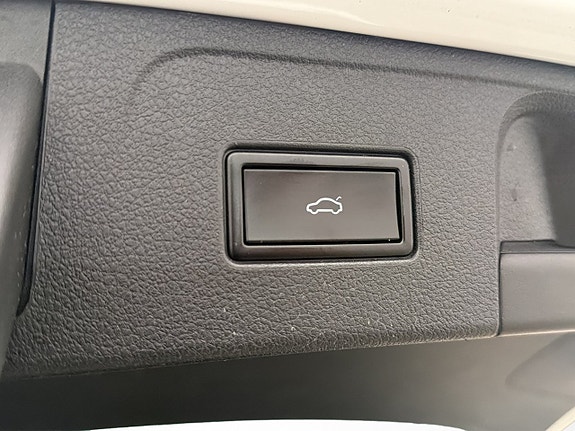 Volkswagen Passat 29 of 30