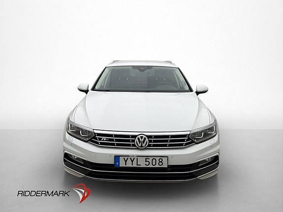 Volkswagen Passat 2 of 30