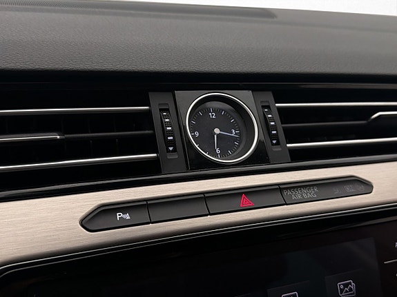 Volkswagen Passat 25 of 30