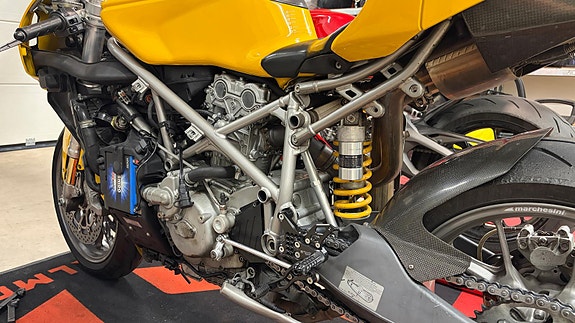 Ducati 999 6 of 9