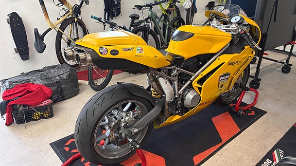 Ducati 999 5 of 9