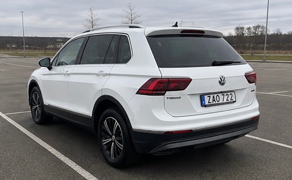 Volkswagen Tiguan 2 of 7