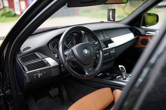BMW X5 13 of 13