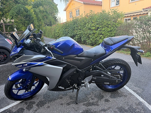 Yamaha YZF-R3 4 of 6