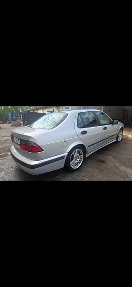 Saab 9-5 4 of 6