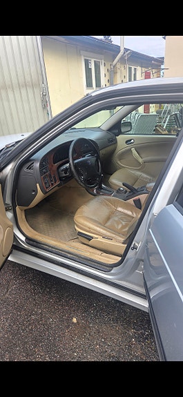 Saab 9-5 5 of 6
