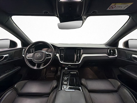 Volvo V60 15 of 30