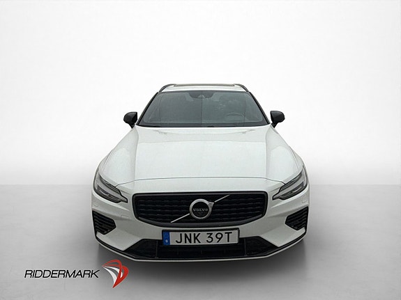 Volvo V60 2 of 30