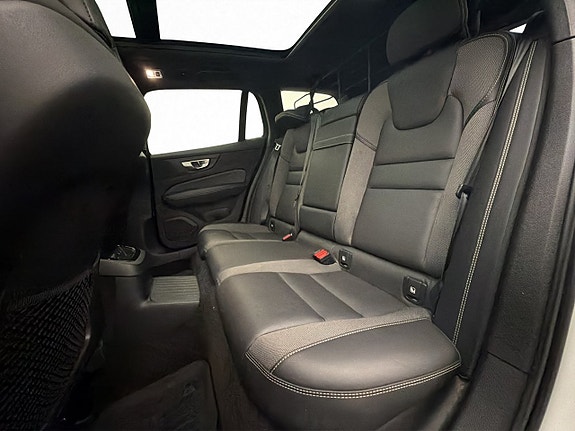 Volvo V60 14 of 30