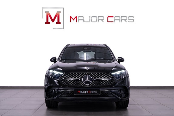 Mercedes-Benz GLC220 d 2 of 30