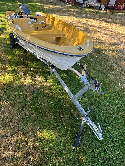 Terhi 410 motorbåt styrpulpet 25 hk Mariner och trailer 5 of 11