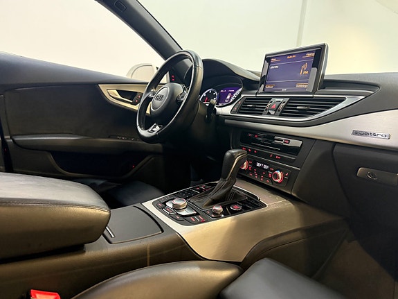 Audi A7 6 of 17