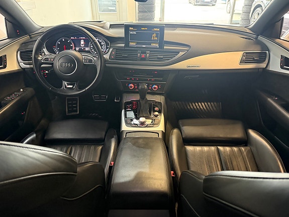 Audi A7 4 of 17