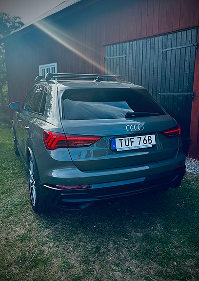 Audi Q3 4 of 11