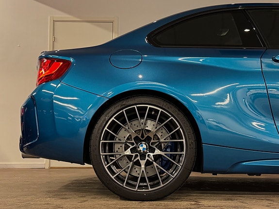 BMW M2 10 of 30