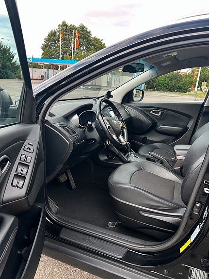 Hyundai ix35 8 of 10