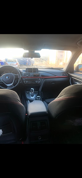 BMW 320d 3 of 5