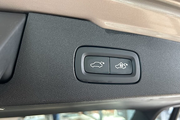 Volvo V60 15 of 27