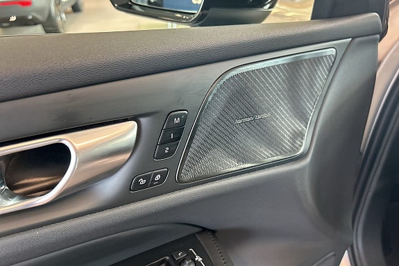 Volvo V60 27 of 27