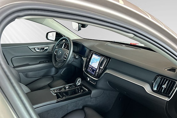 Volvo V60 10 of 27