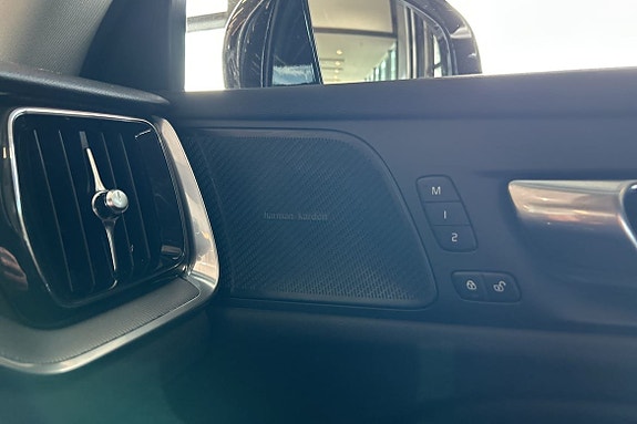 Volvo V60 25 of 27