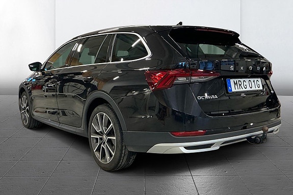 Skoda Octavia Scout 6 of 11
