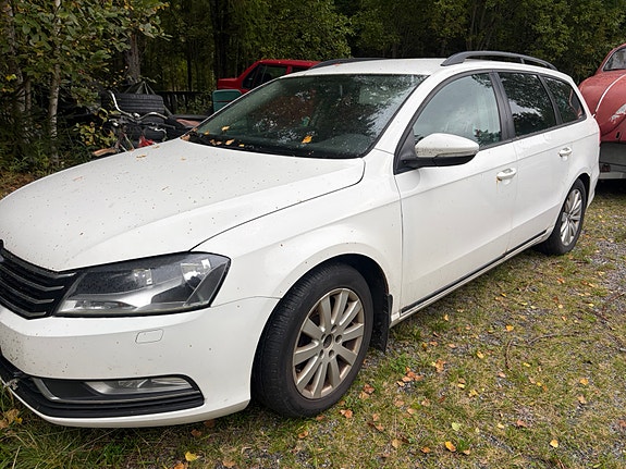 Volkswagen Passat 7 of 9