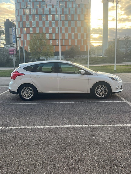 Ford Focus 6 of 9
