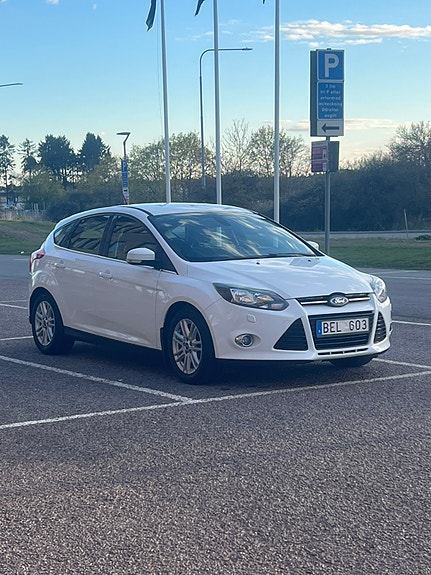 Ford Focus 5 of 9