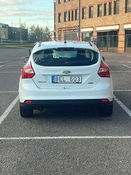 Ford Focus 8 of 9