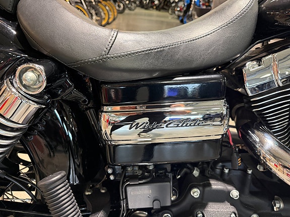 Harley-Davidson Dyna Wide Glide #Endast 440mil# 11 of 15