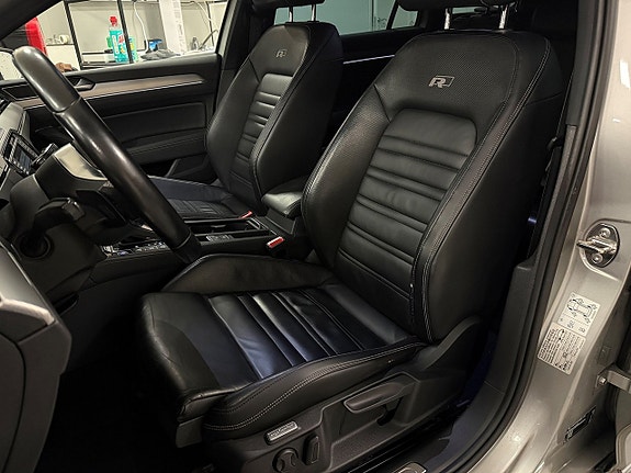 Volkswagen Passat 20 of 26