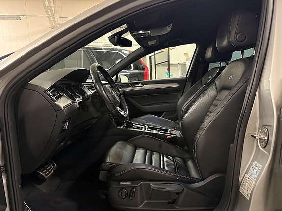 Volkswagen Passat 3 of 26